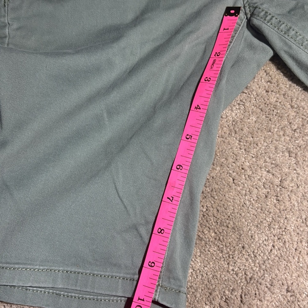 LOFT women’s 2 olive Green Flat Front knee length Bermuda shorts military green - Picture 15 of 15